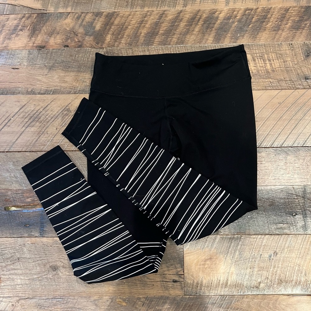 Old navy compression leggings size large